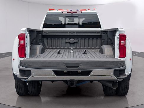 New 2026 Chevrolet Silverado 3500 LT w/ All Star Edition AWD/4WD image 9