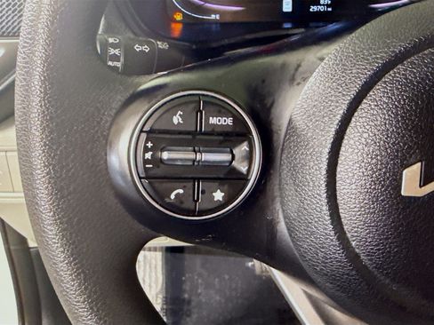 Used 2024 Kia Soul LX FWD image 14