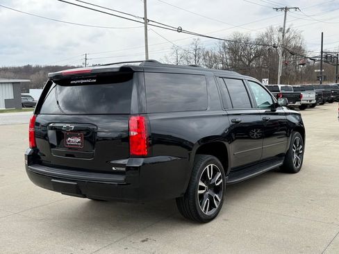 Used 2018 Chevrolet Suburban Premier image 7