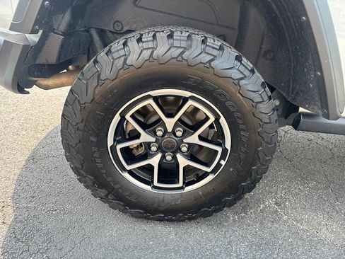 Used 2025 Jeep Wrangler Unlimited Rubicon AWD/4WD image 54