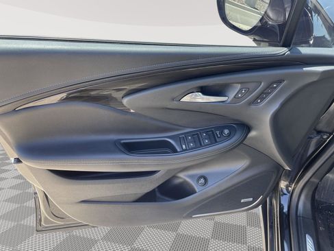 Used 2020 Buick Envision Premium w/ Driver Confidence Package image 19