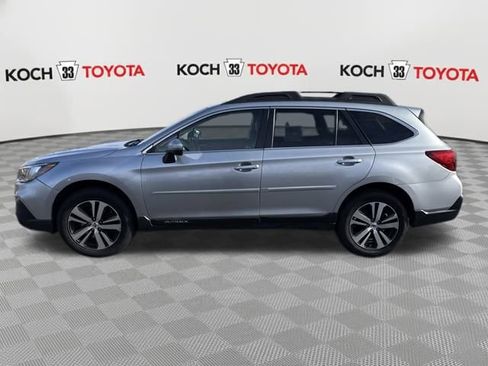 Used 2018 Subaru Outback 2.5i Limited image 4