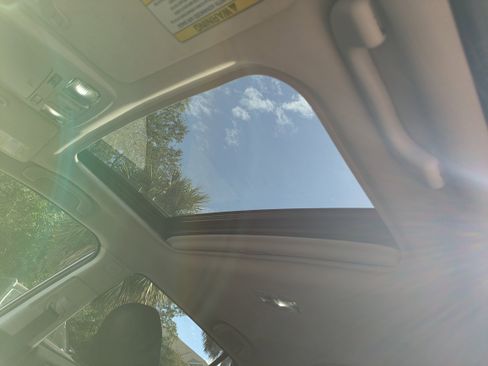 Used 2019 Subaru Outback 2.5i Premium image 23