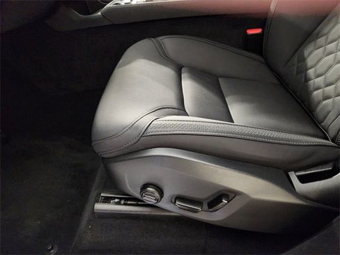 Used 2025 Volvo XC90 B6 Plus image 25