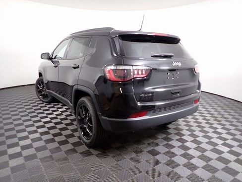 New 2026 Jeep Compass Latitude image 10