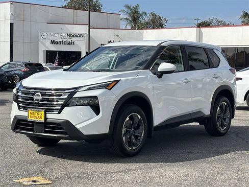 New 2026 Nissan Rogue SV image 5