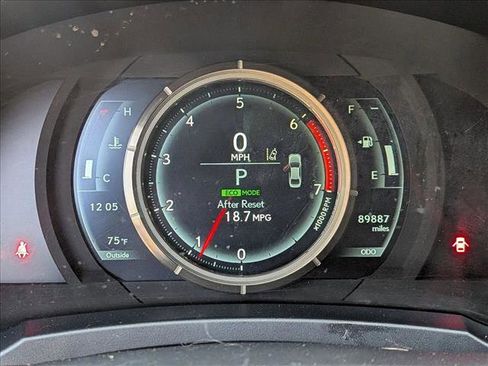 Used 2017 Lexus IS 200t F Sport w/ F Sport Package RWD image 11