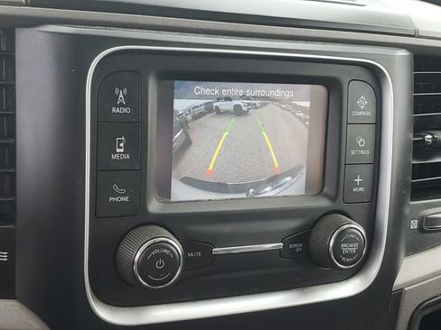 Used 2022 RAM 1500 Tradesman w/ Chrome Appearance Group AWD/4WD image 17