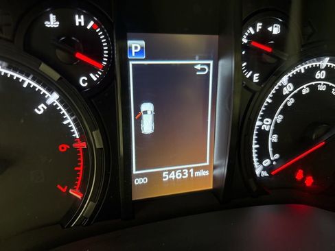 Used 2024 Toyota 4Runner SR5 image 29