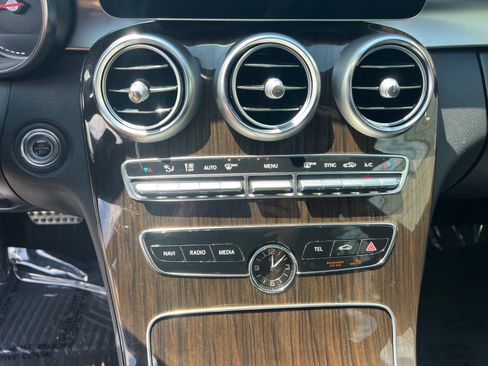 Used 2019 Mercedes-Benz C 300 4MATIC Sedan w/ AMG Line image 21
