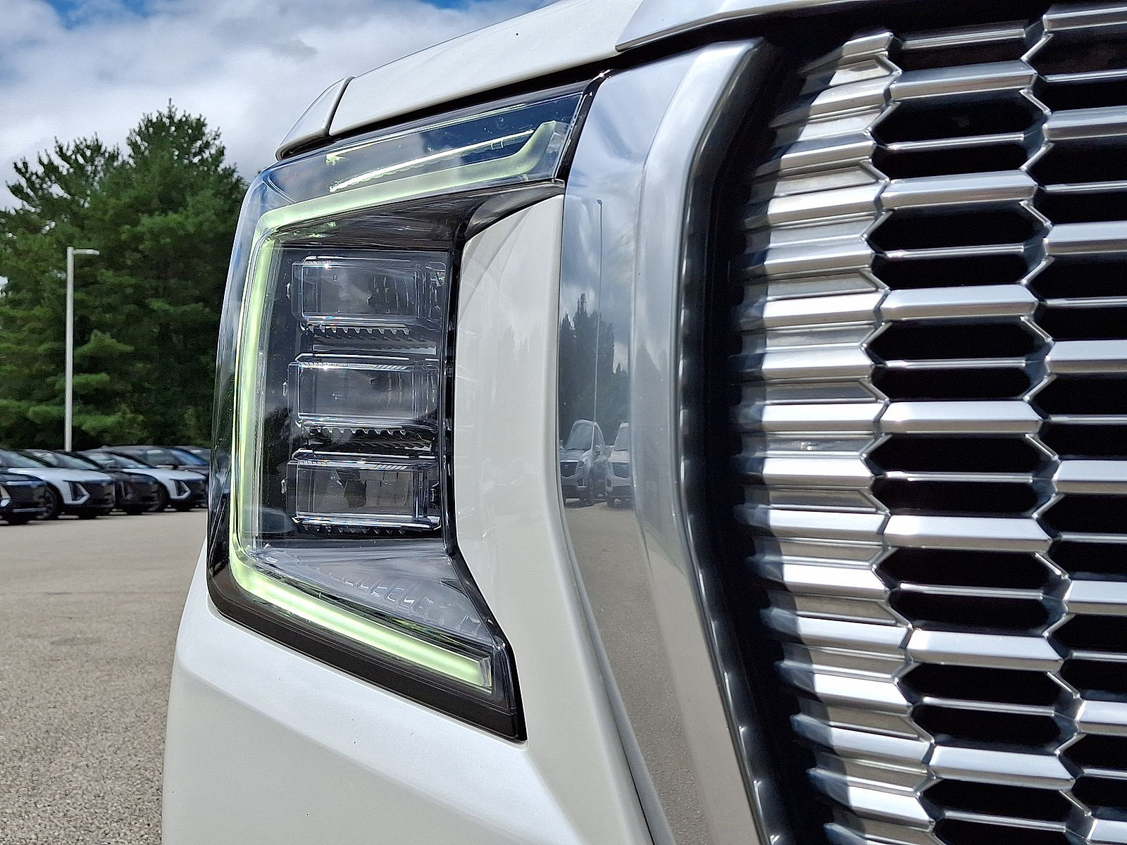 Used 2024 GMC Yukon XL Denali w/ Max Trailering Package AWD/4WD image 28