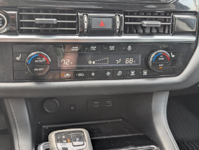 Used 2024 Nissan Pathfinder SL w/ SL Premium Package AWD/4WD image 30