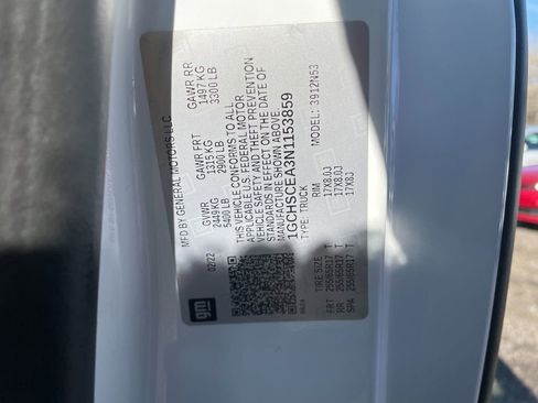 Used 2022 Chevrolet Colorado LT w/ Fleet Safety Package image 31