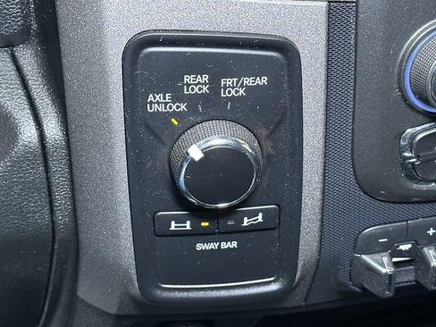 Used 2017 RAM 2500 Power Wagon w/ Leather & Luxury Group image 39