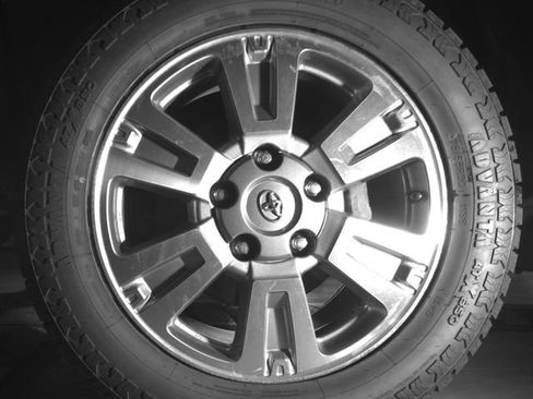 Used 2014 Toyota Tundra Platinum AWD/4WD image 9