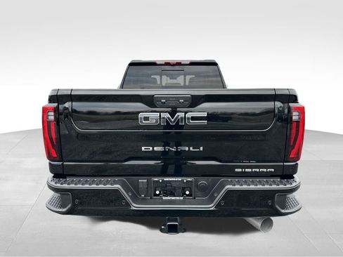 Used 2025 GMC Sierra 3500 Denali Ultimate image 6