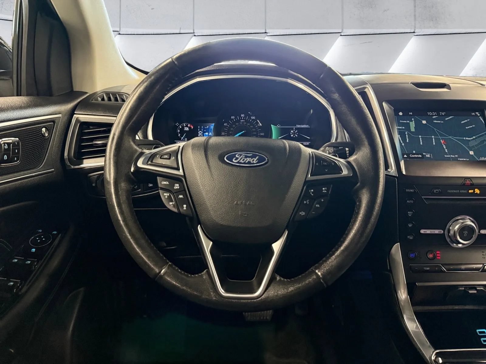 Used 2019 Ford Edge Titanium w/ Equipment Group 301A AWD/4WD image 23