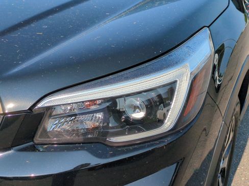 Used 2021 Subaru Forester Premium AWD/4WD image 8