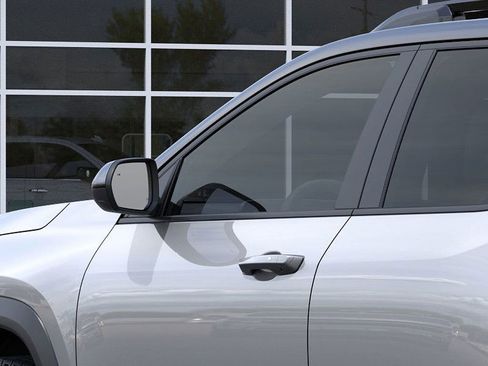 New 2026 Chevrolet Equinox LT image 12