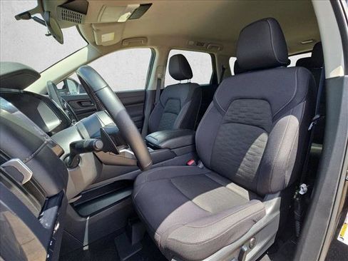 Used 2025 Nissan Pathfinder SV FWD image 15