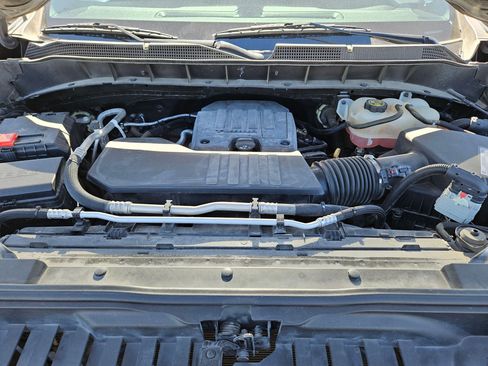 Used 2021 Chevrolet Silverado 1500 Custom image 30