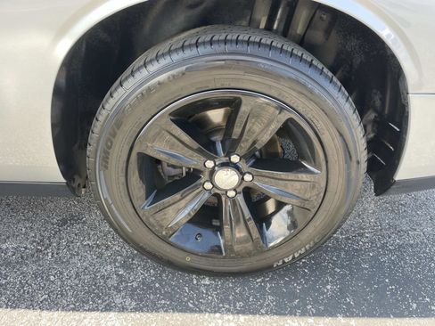 Used 2020 Dodge Challenger SXT RWD image 8