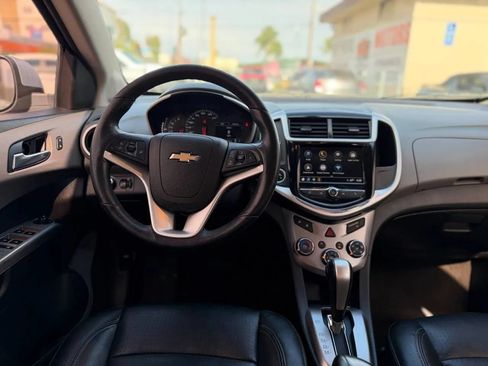 Used 2018 Chevrolet Sonic Premier FWD image 31
