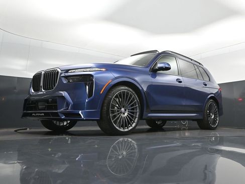 New 2026 BMW ALPINA XB7 AWD/4WD image 39