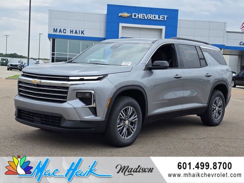 New 2026 Chevrolet Traverse LT FWD image 1