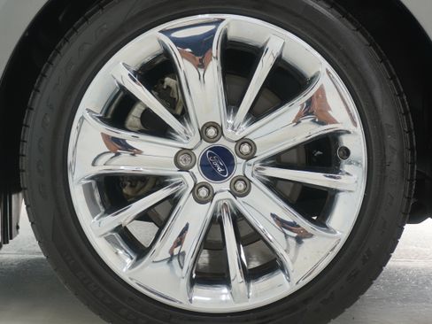 Used 2011 Ford Taurus Limited w/ 301A Rapid Spec Order Code image 28