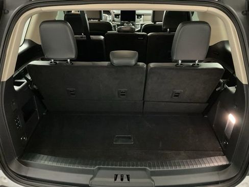 Used 2024 Ford Expedition XLT image 35