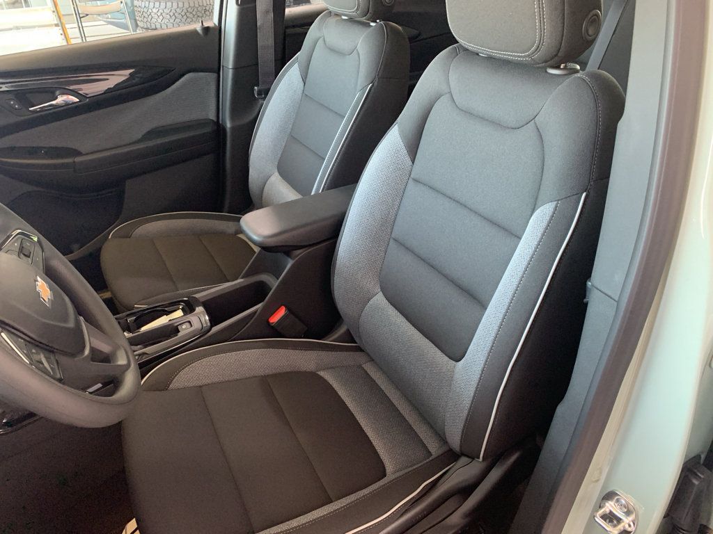 New 2026 Chevrolet TrailBlazer LS FWD image 12