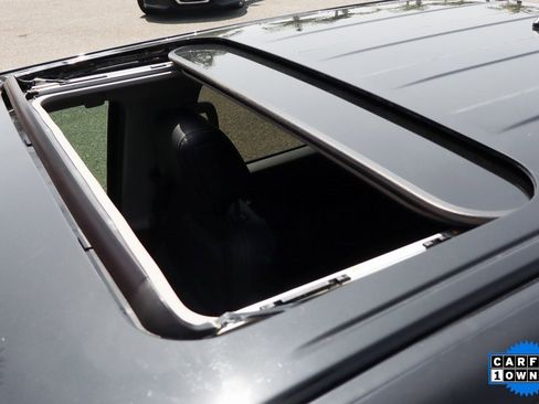 Used 2024 Nissan Frontier SL w/ Technology Package image 34