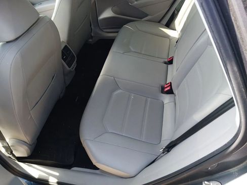 Used 2019 Volkswagen Passat 2.0T Wolfsburg FWD image 5