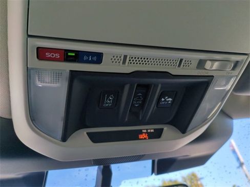 Certified 2024 Subaru Forester Limited image 24