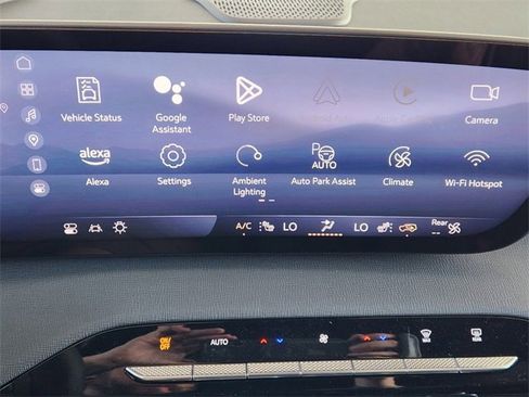 New 2025 Buick Enclave Sport Touring w/ Super Cruise Package image 14