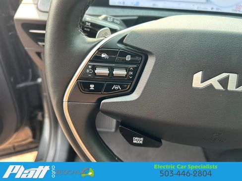 Used 2024 Kia EV6 Wind w/ Wind Technology Package AWD/4WD image 18