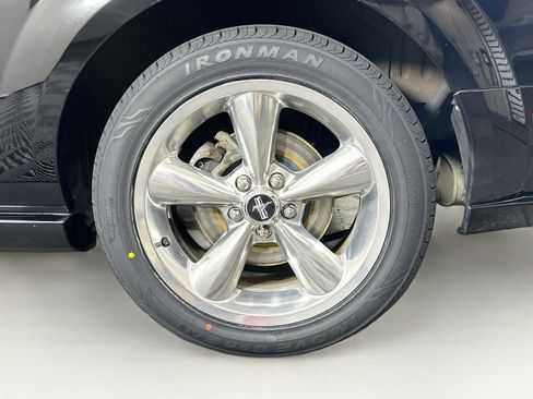 Used 2007 Ford Mustang GT Premium RWD image 11