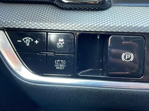 Used 2023 Kia Sportage LX AWD/4WD image 17
