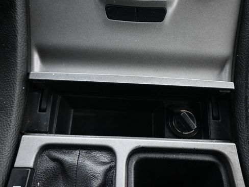 Used 2018 Ford Taurus SEL image 19