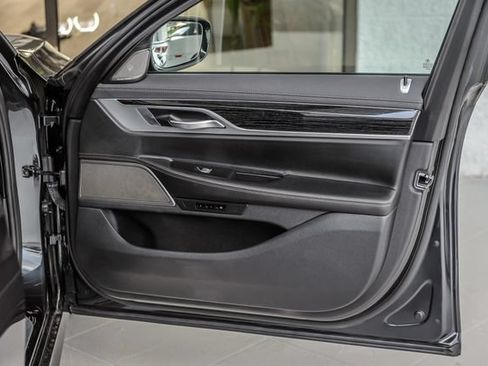 Used 2019 BMW 740i w/ M Sport Package RWD image 58