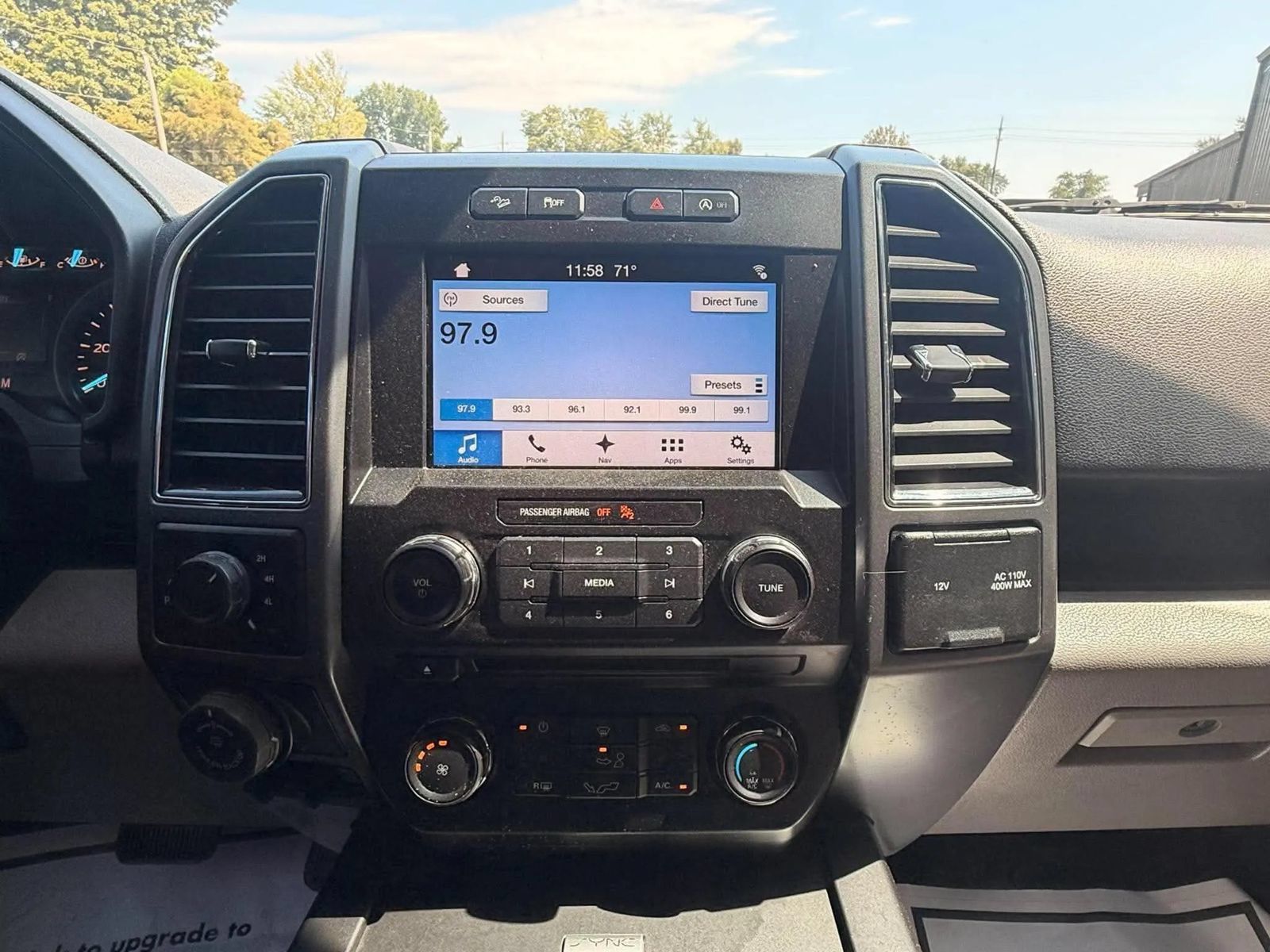 Used 2018 Ford F150 XLT w/ Equipment Group 302A Luxury AWD/4WD image 13