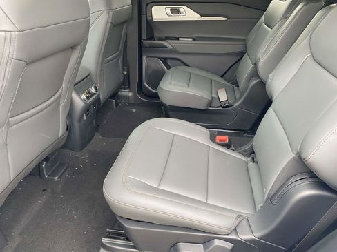 New 2026 Ford Explorer Active w/ Active Comfort Package RWD image 11