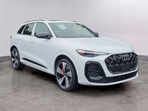 New 2026 Audi SQ5 Prestige AWD/4WD image 2