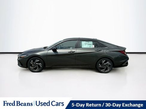 Used 2024 Hyundai Elantra SEL w/ Convenience Package image 4
