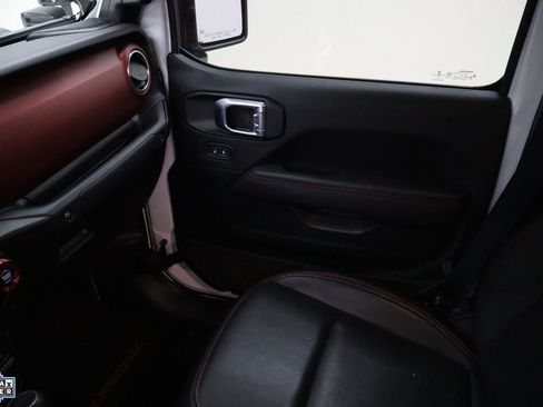 Used 2022 Jeep Gladiator Rubicon w/ Cold Weather Group image 21
