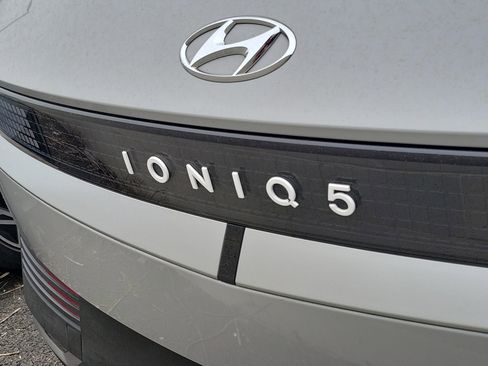 Used 2024 Hyundai Ioniq 5 SEL RWD image 5