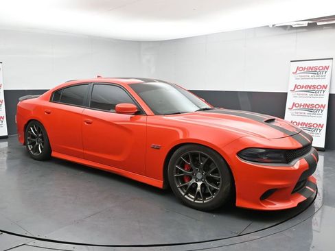 Used 2016 Dodge Charger SRT w/ Harman/Kardon Audio Group image 2