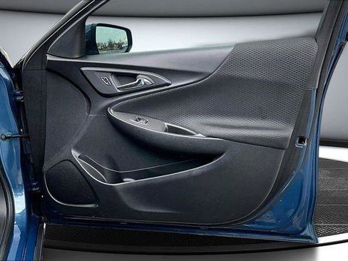 Used 2024 Chevrolet Malibu LS image 27