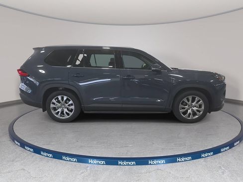 Used 2024 Toyota Grand Highlander AWD Hybrid image 5